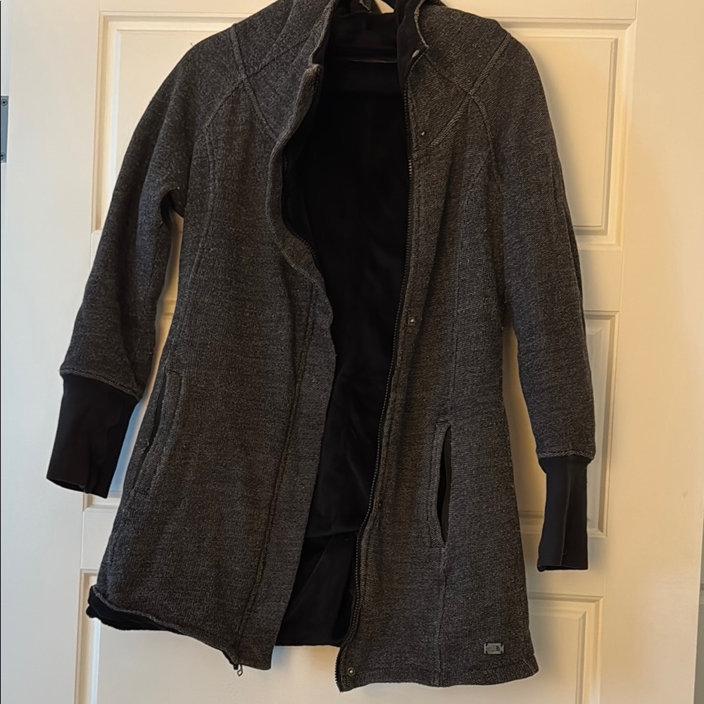 The North Face Women's Black and Gray Ski Jacket